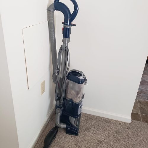 Shark NV360 Navigator Lift-Away Deluxe Upright Vacuum with Large Dust Cup Capacity, HEPA Filter, Swivel Steering, Upholstery Tool & Crevice Tool, Blue photo review