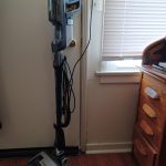 Shark Rotator Powered Lift-Away TruePet Upright Corded Bagless Vacuum for Carpet and Hard Floor with Hand Vacuum and Anti-Allergy Seal (NV752), Bordeaux (Renewed) photo review