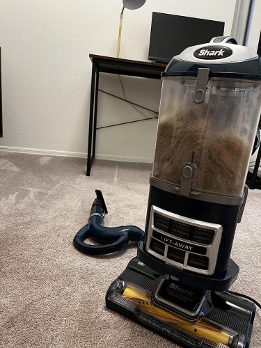 Shark ZU503AMZ Navigator Lift-Away Upright Vacuum with Self-Cleaning Brushroll, HEPA Filter, Swivel Steering, Upholstery Tool & Pet Crevice Tool, Perfect for Pets & Multi-Surface, Teal photo review