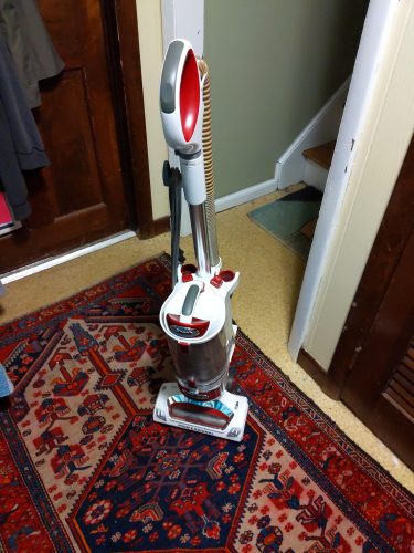 Shark ZU503AMZ Navigator Lift-Away Upright Vacuum with Self-Cleaning Brushroll, HEPA Filter, Swivel Steering, Upholstery Tool & Pet Crevice Tool, Perfect for Pets & Multi-Surface, Teal photo review